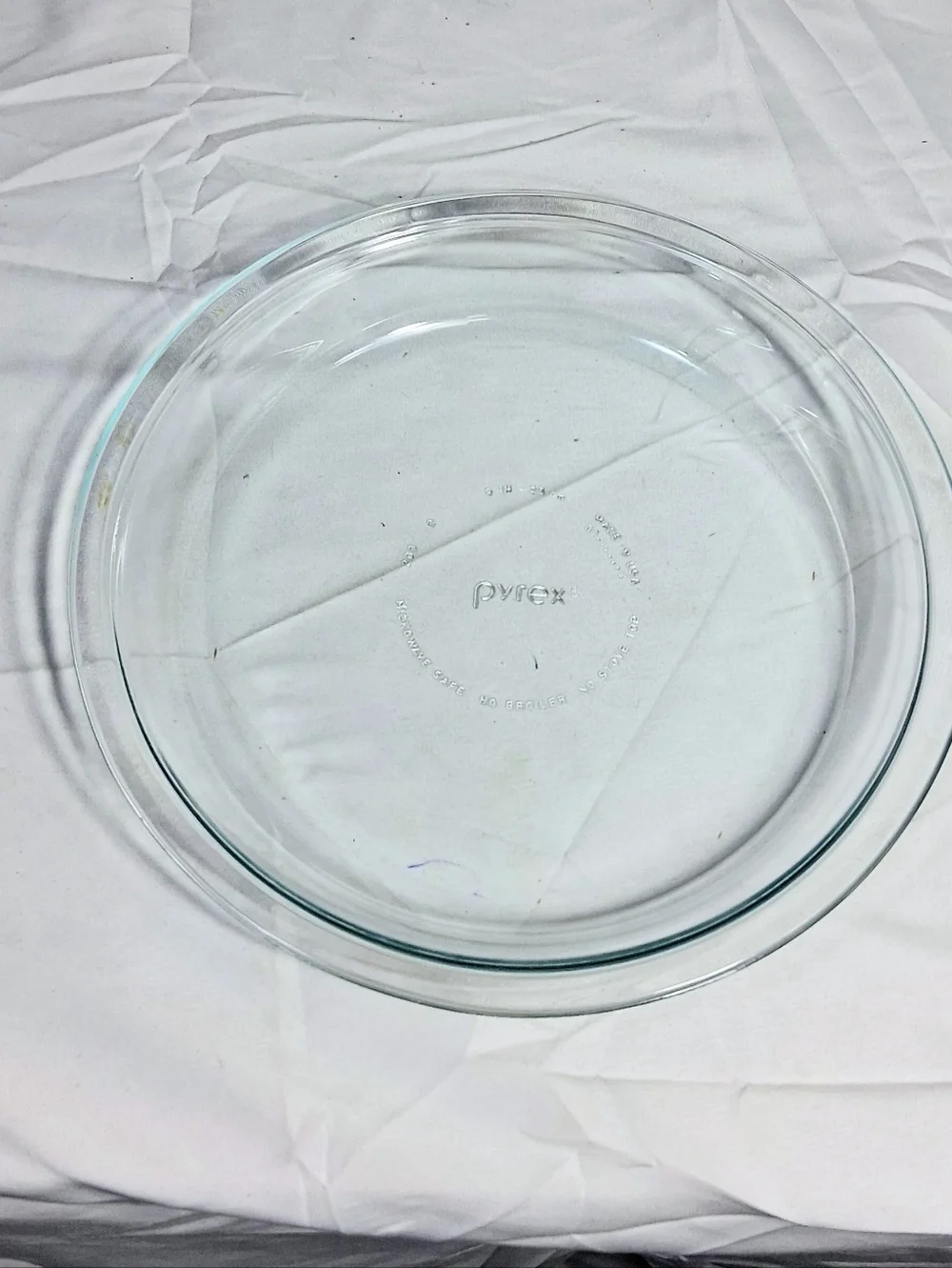 Pyrex Vintage #209 Vintage 9 Inch Round Glass Pie Dish
